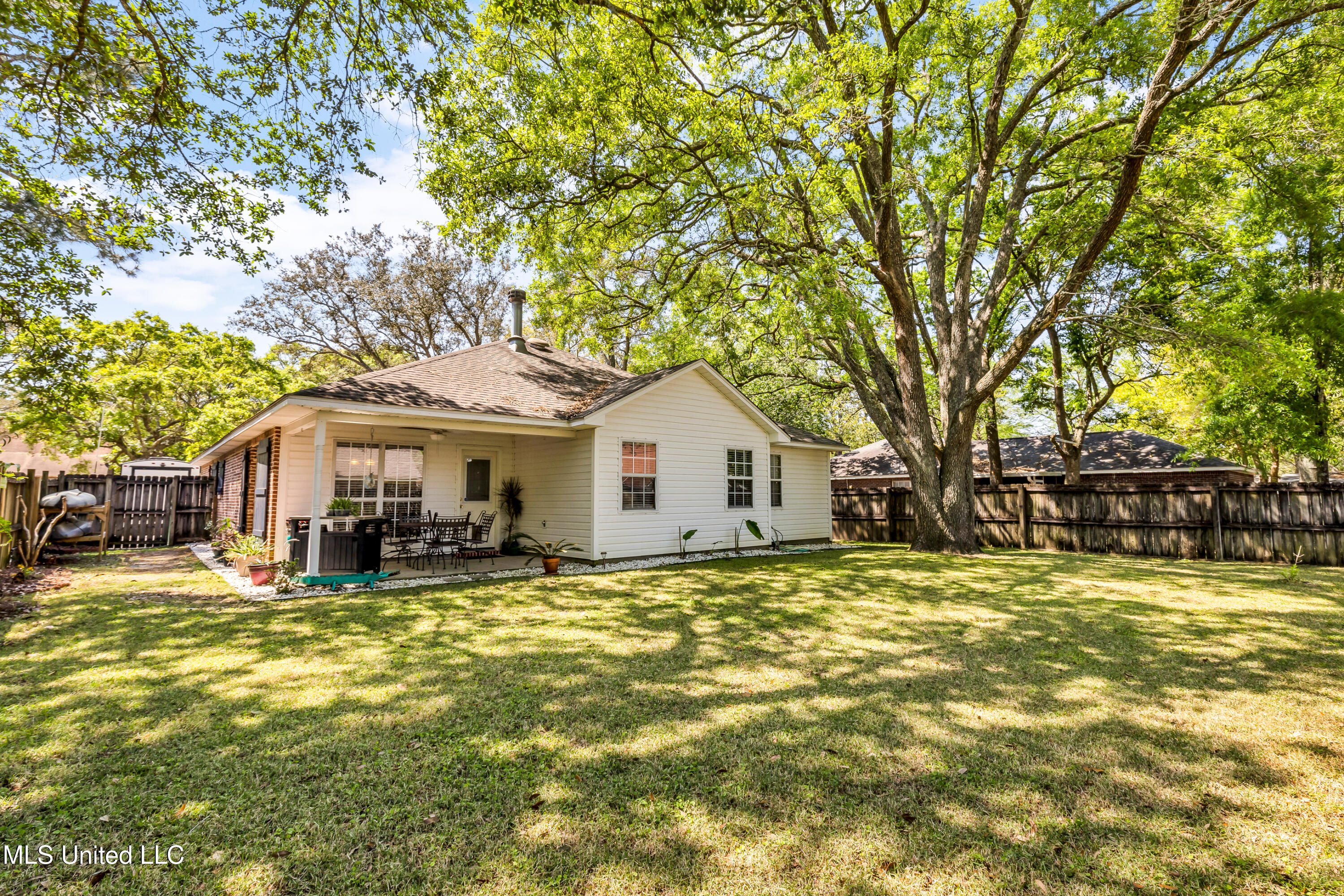 1426 Porpoise Drive, Ocean Springs, Mississippi image 23