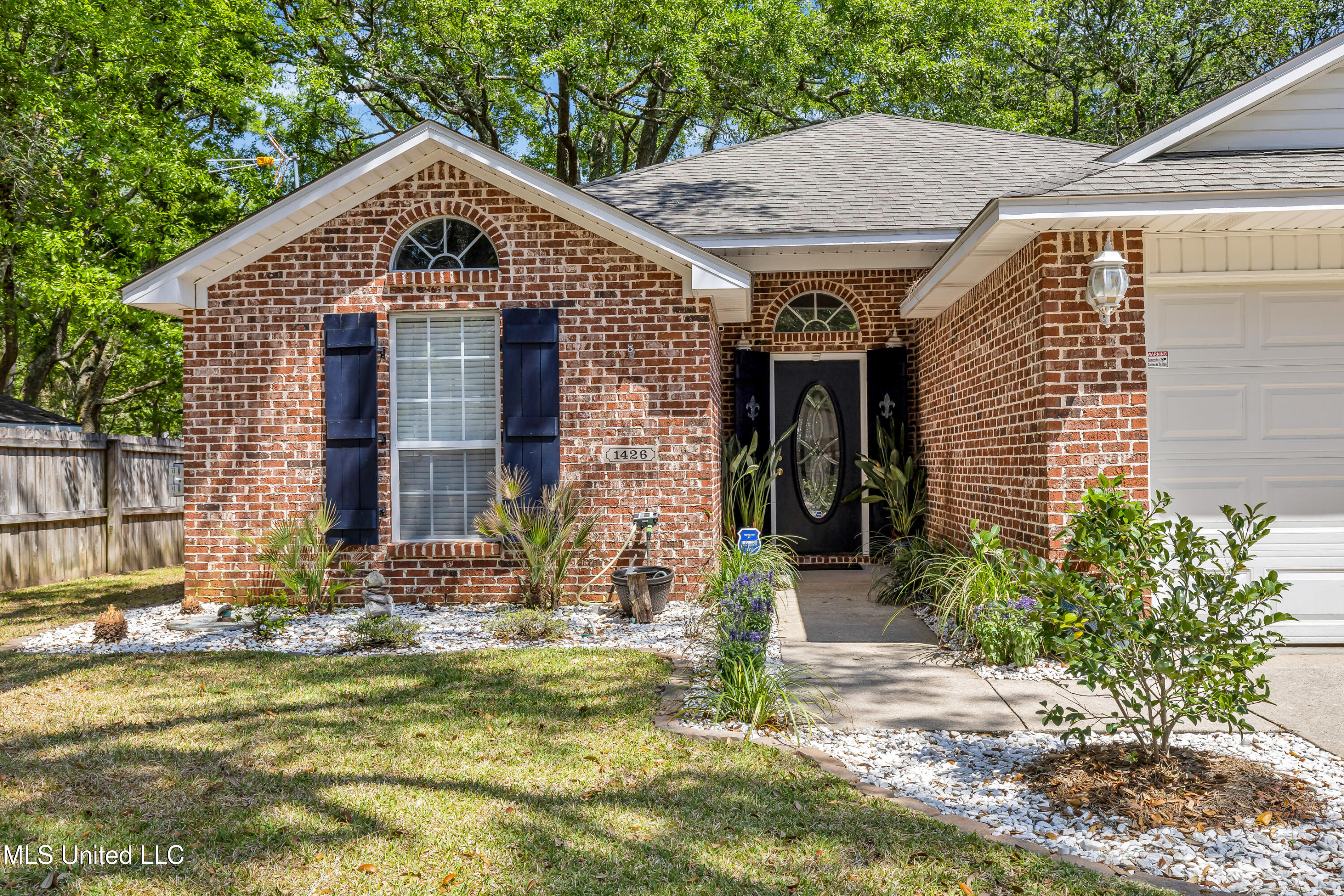 1426 Porpoise Drive, Ocean Springs, Mississippi image 2