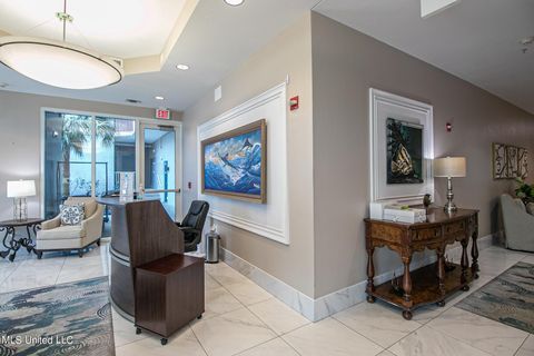 Condominium in Biloxi MS 2668 Beach Boulevard 31.jpg