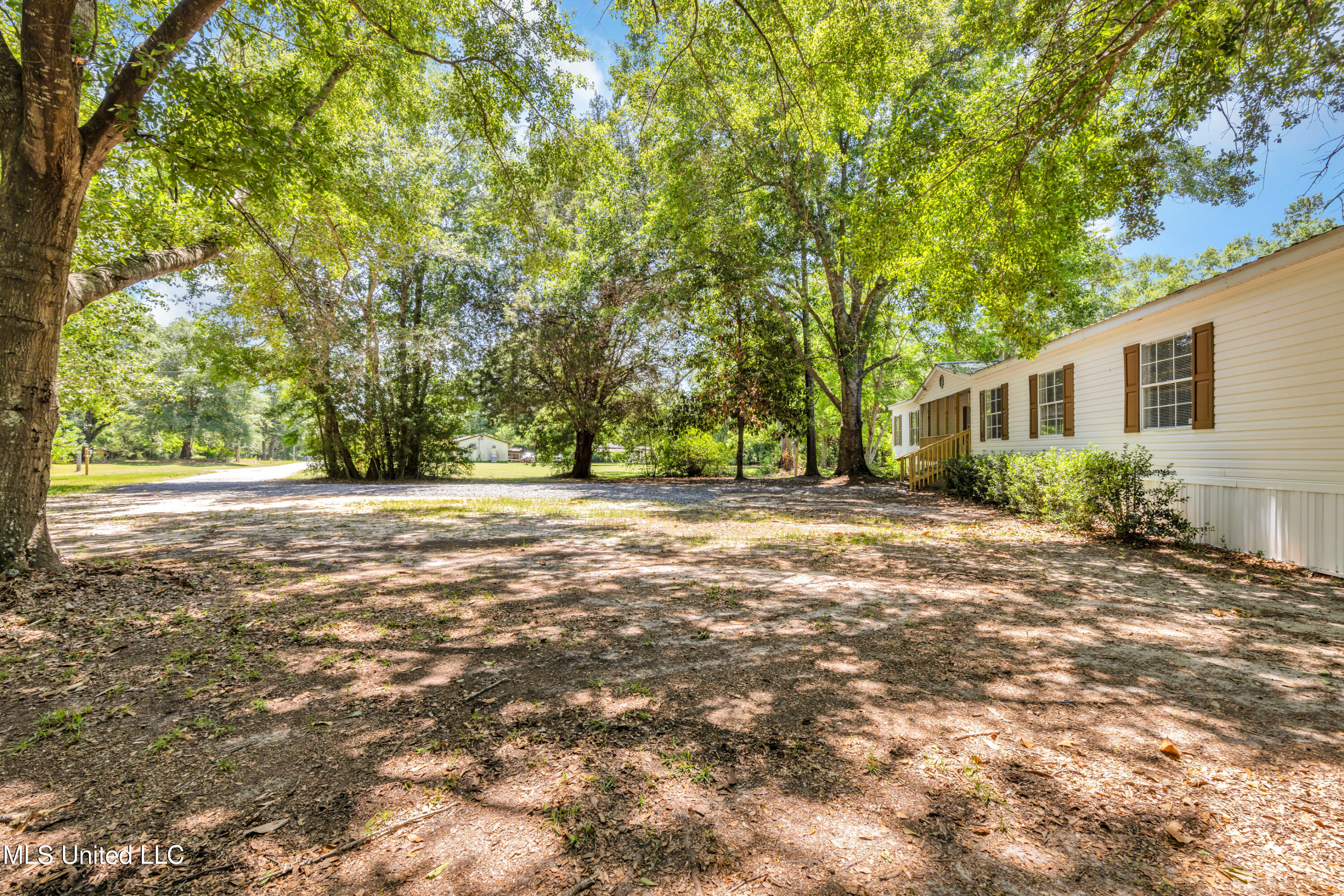 13921 Sagebrush Trail, Moss Point, Mississippi image 3