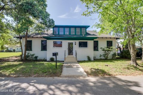 Homes For Sale - 131 Suter Place<br/> Harrison County, Biloxi, MS 39530