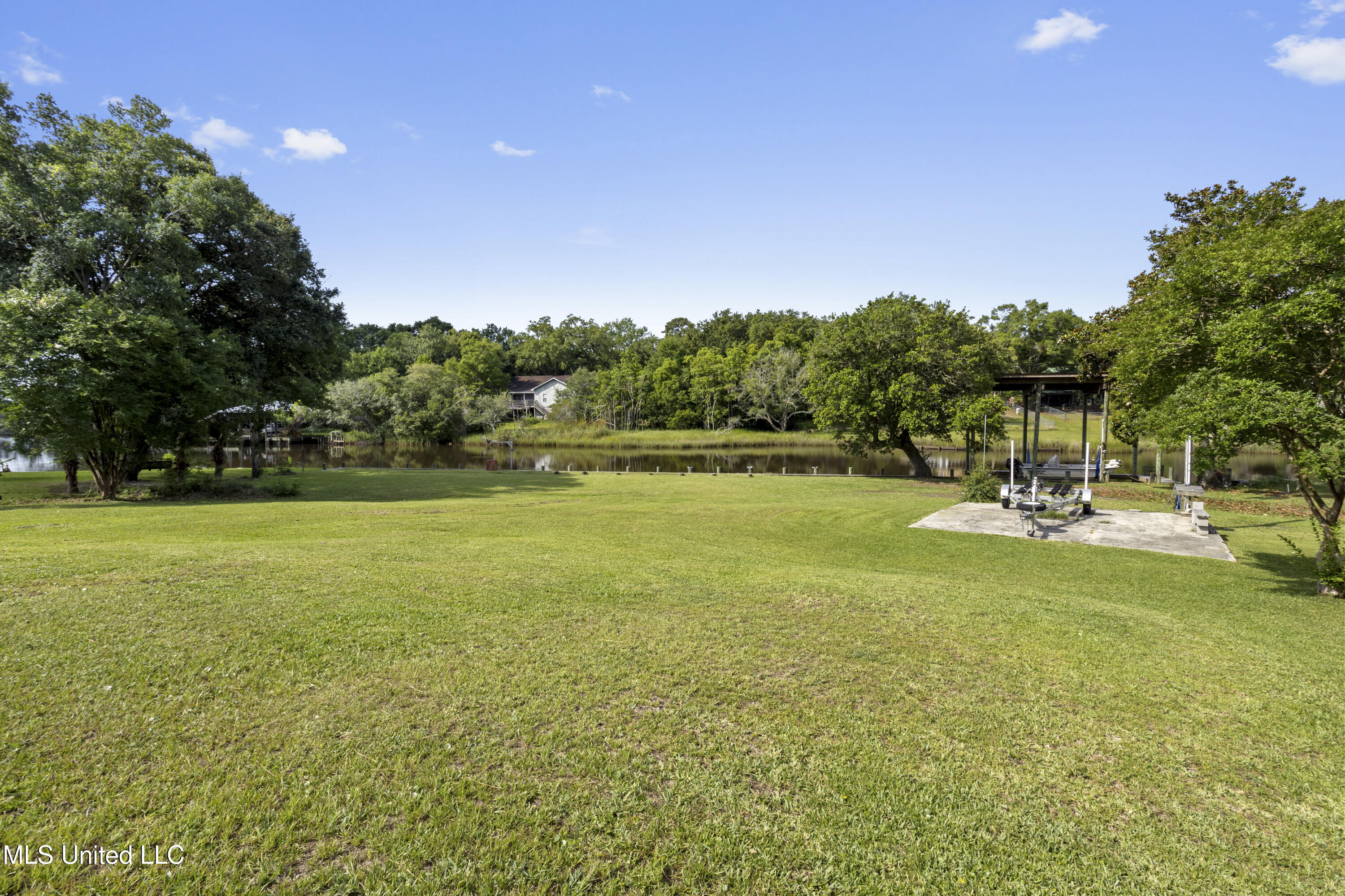 1621 Pat Drive, Gautier, Mississippi image 34