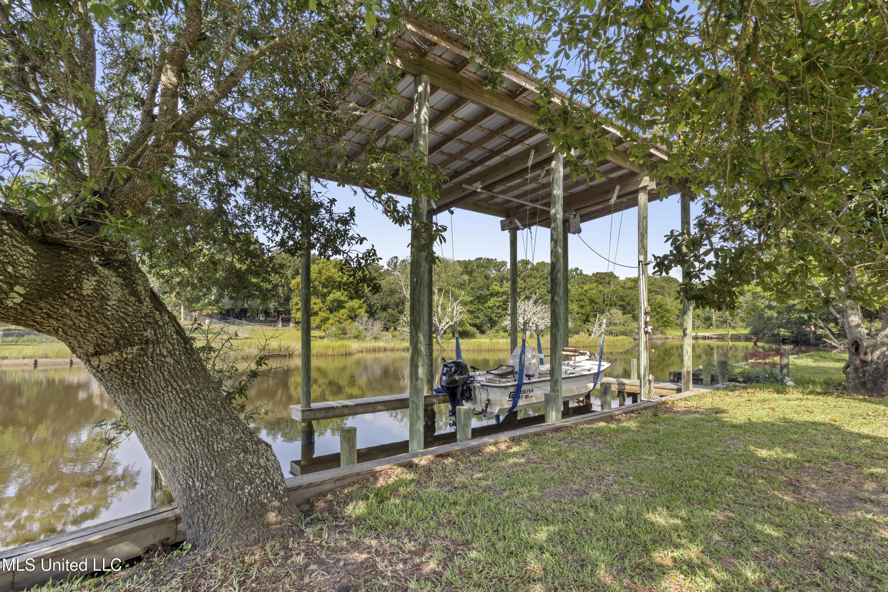 1621 Pat Drive, Gautier, Mississippi image 35