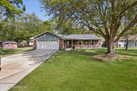 Homes For Sale - 401 Holley Street<br/> Harrison County, Long Beach, MS 39560