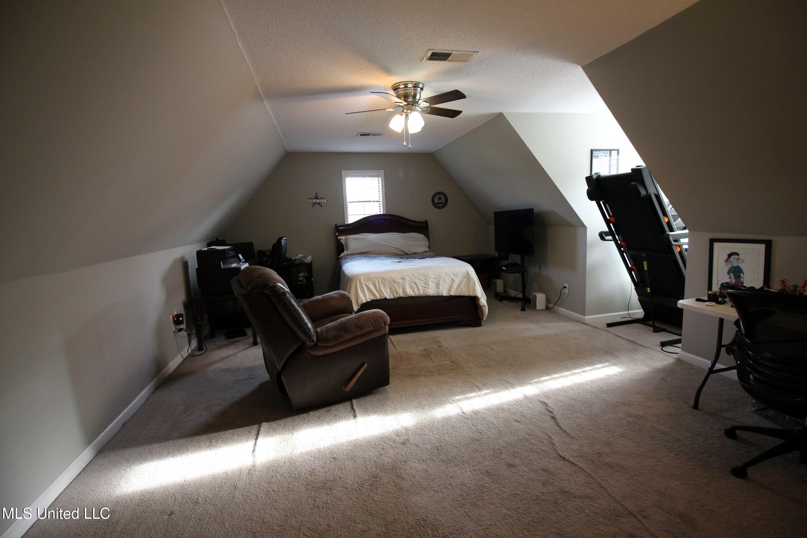 8954 Oak Grove Boulevard, Olive Branch, Mississippi image 24