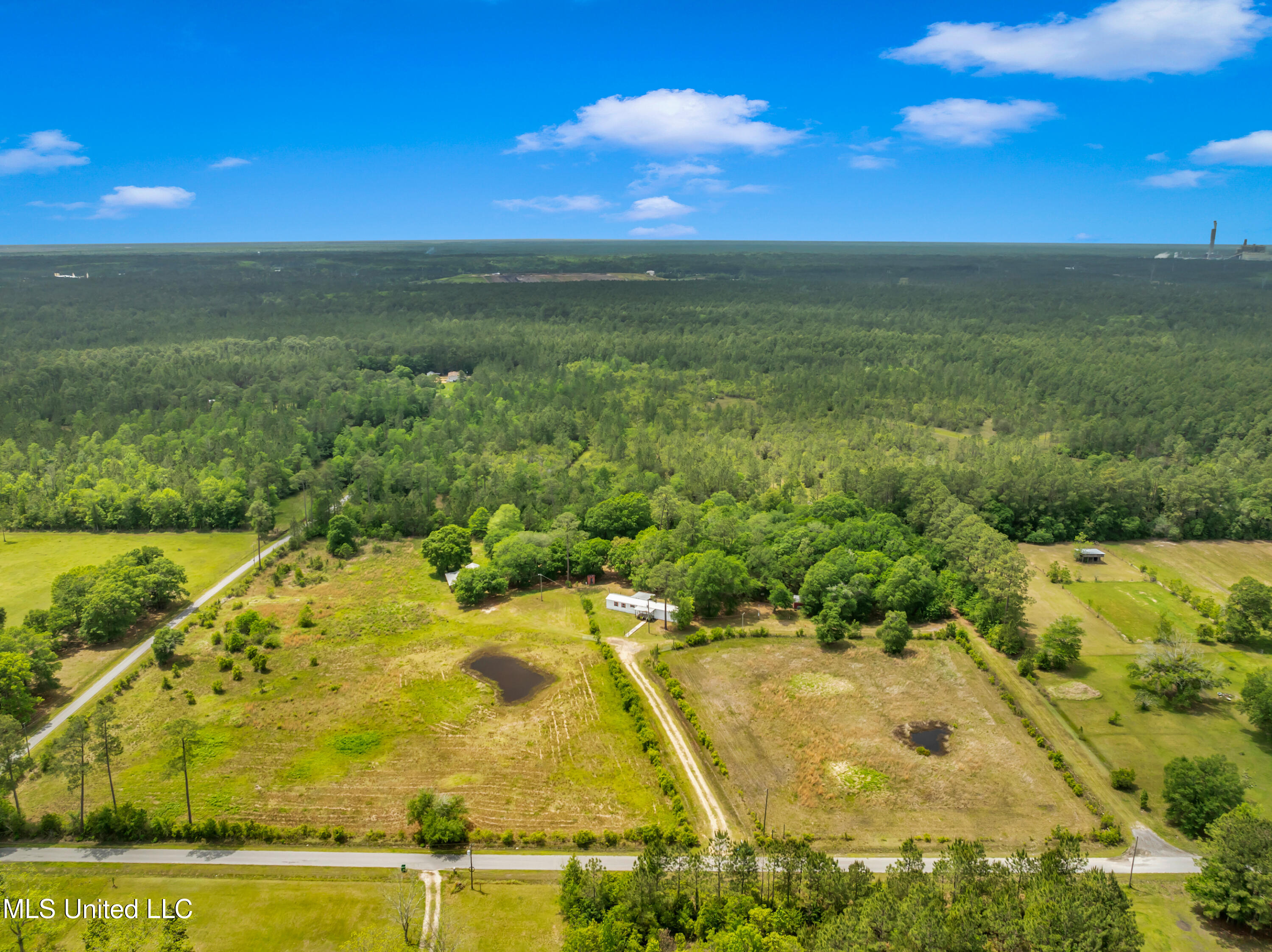 11300 Max Bryant Road, Moss Point, Mississippi image 45