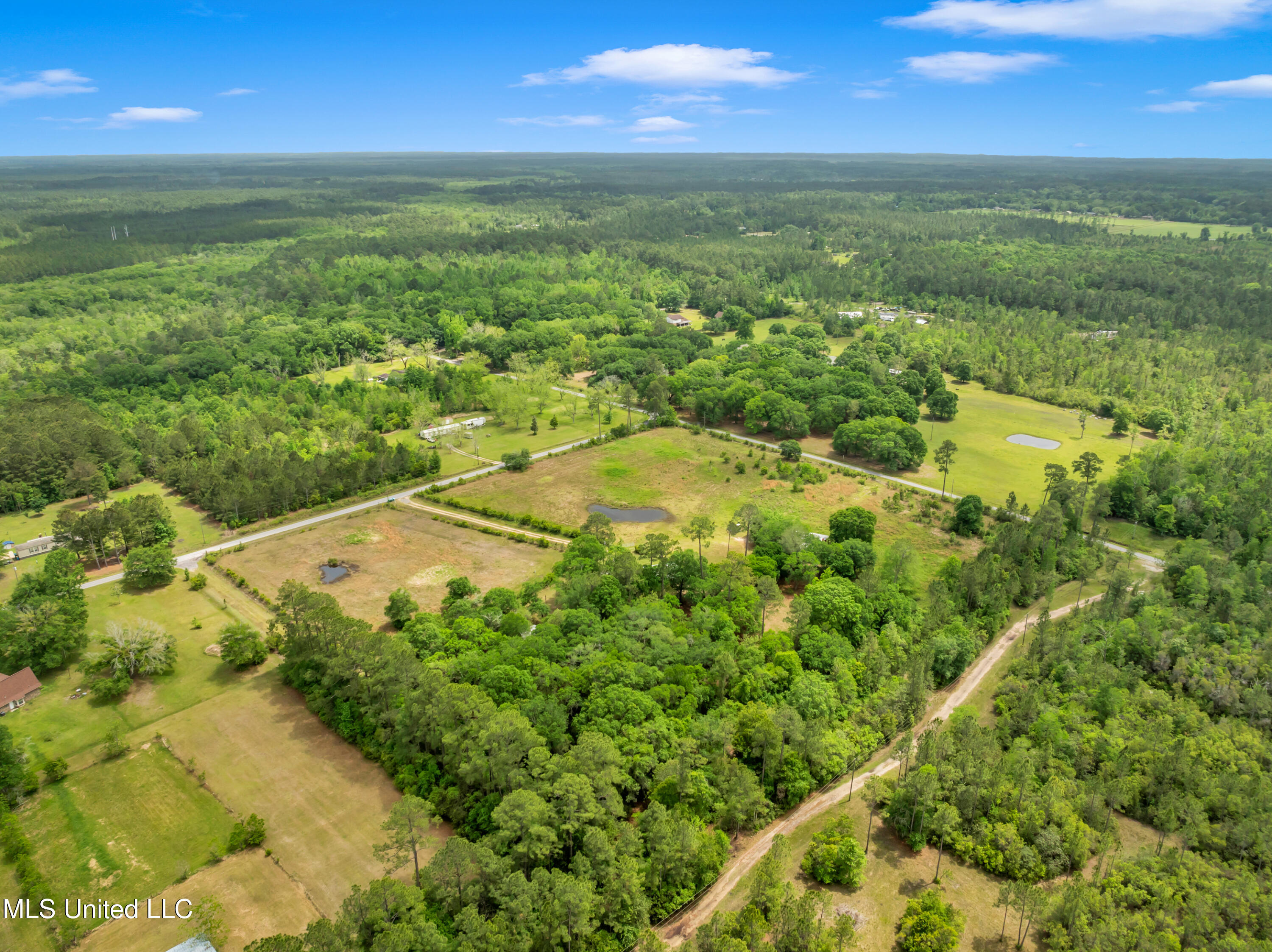 11300 Max Bryant Road, Moss Point, Mississippi image 48