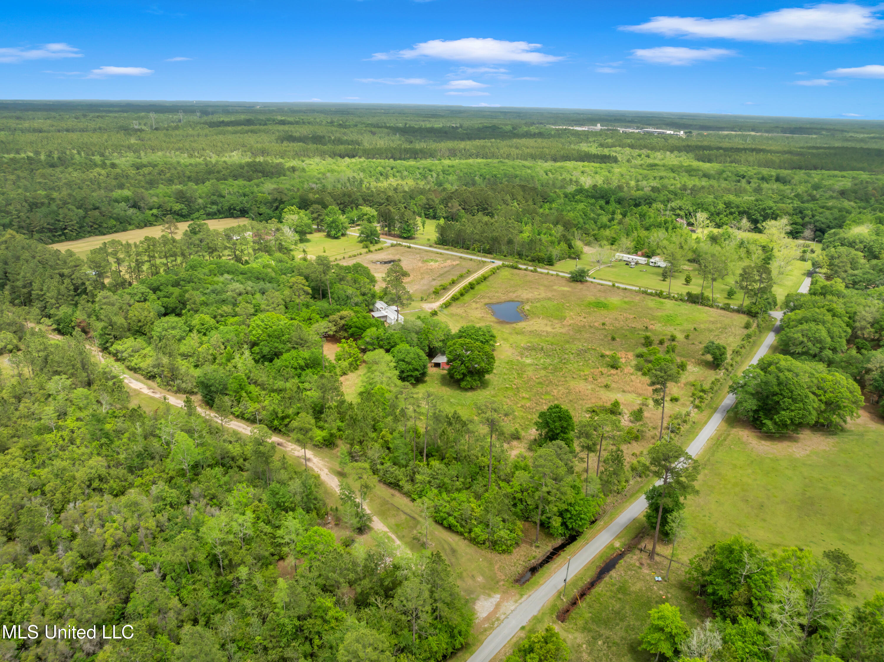 11300 Max Bryant Road, Moss Point, Mississippi image 49