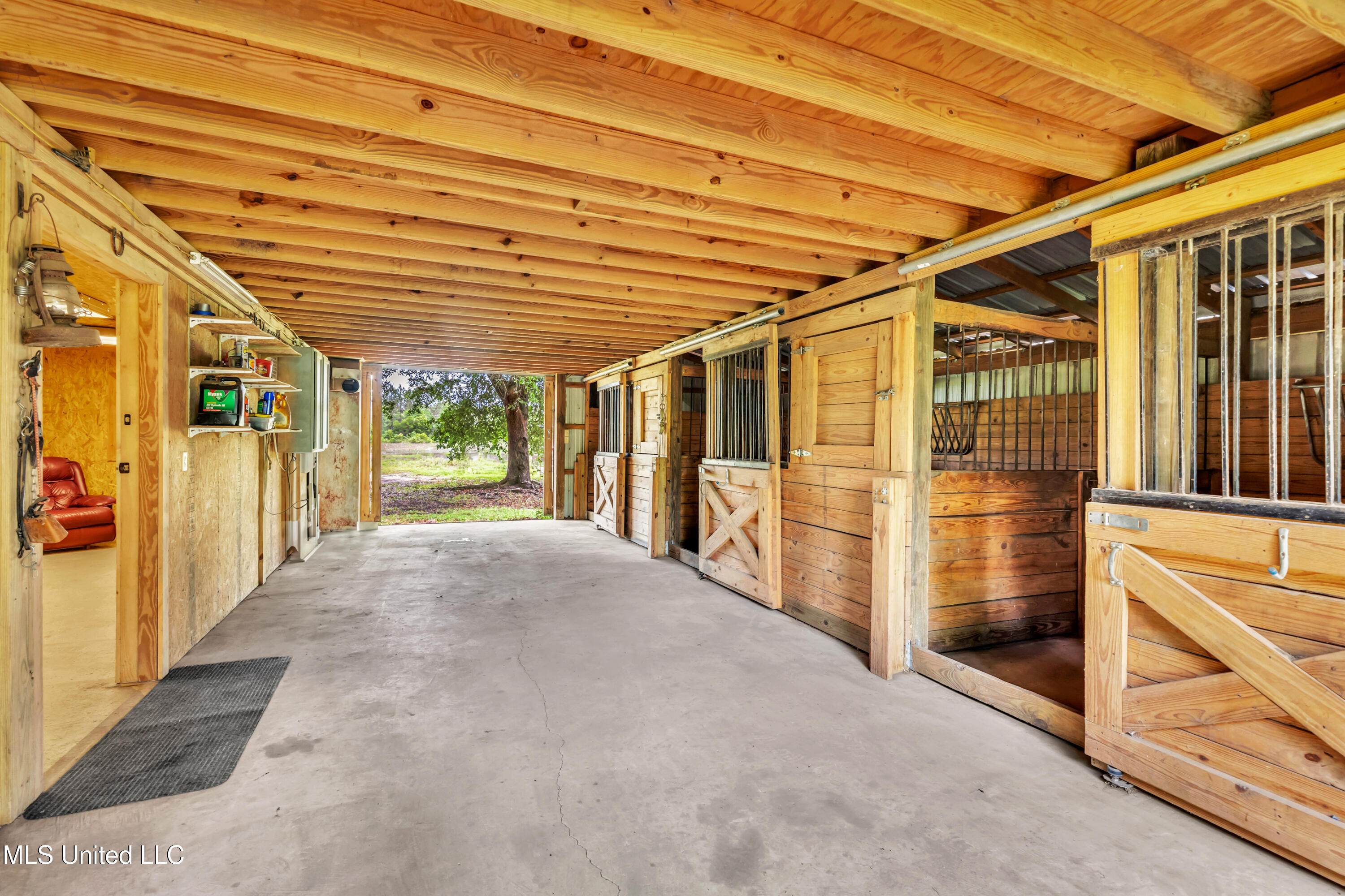 11300 Max Bryant Road, Moss Point, Mississippi image 13