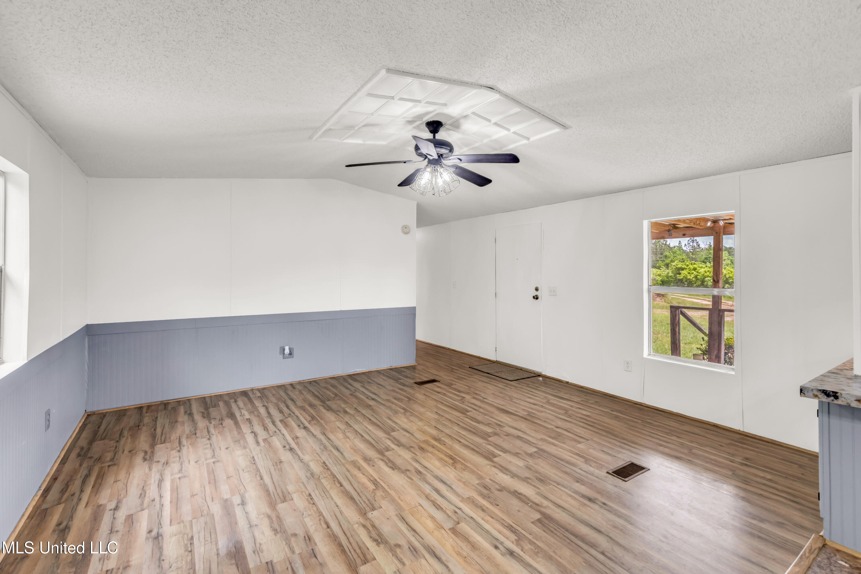 11300 Max Bryant Road, Moss Point, Mississippi image 29