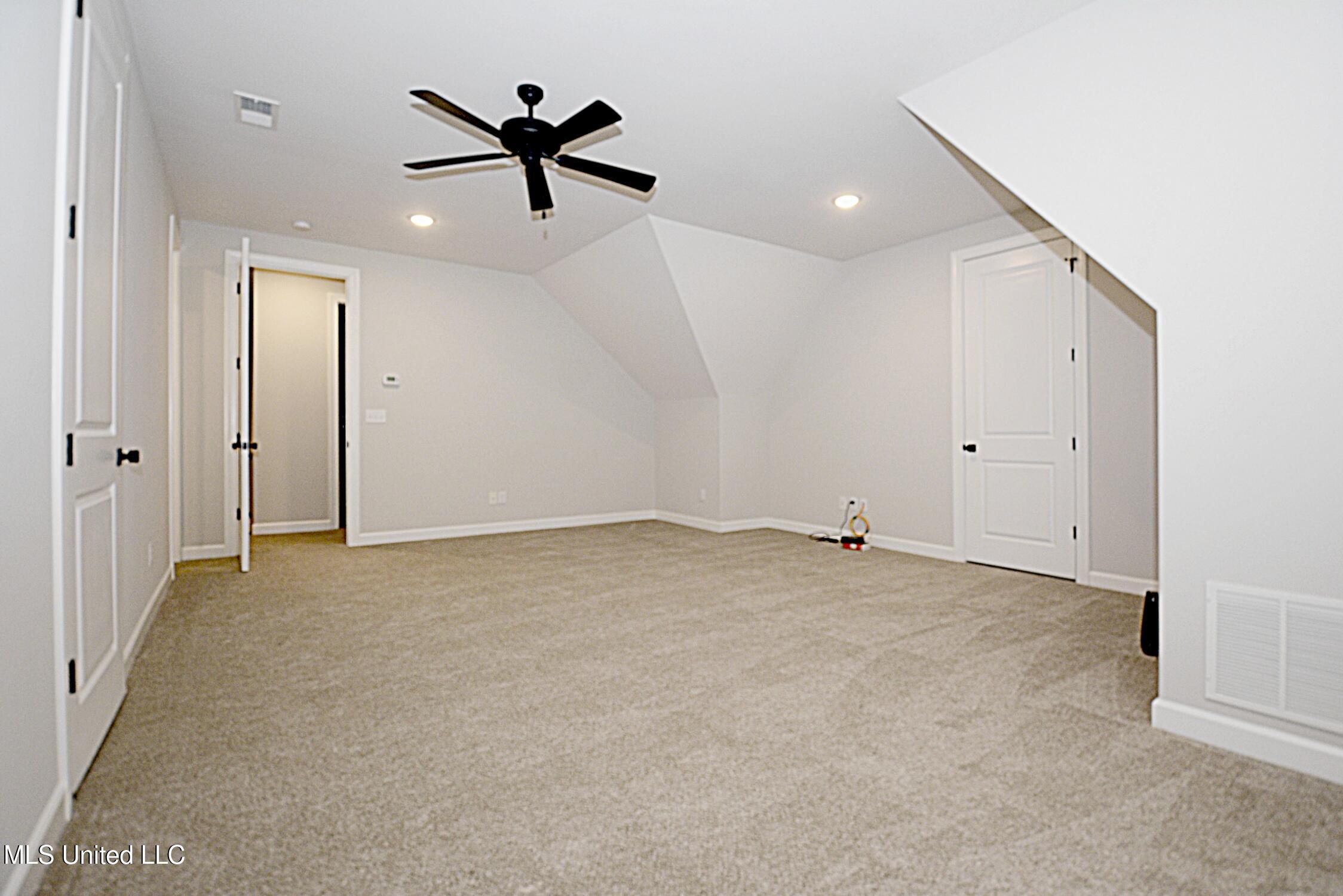 2194 Livingston Way, Hernando, Mississippi image 35