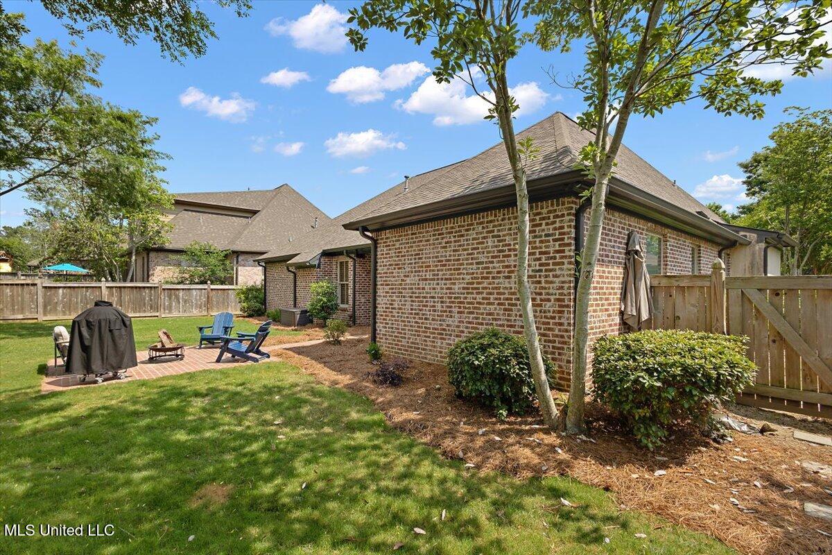120 Lake Village Drive, Madison, Mississippi image 46