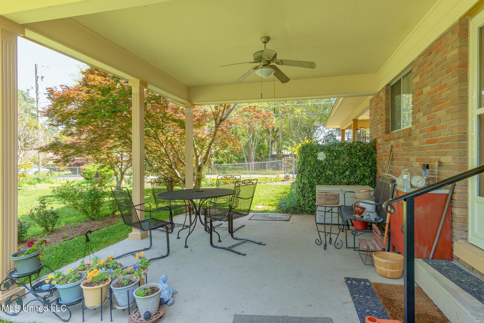 2201 Mcinnis Street, Hattiesburg, Mississippi image 4