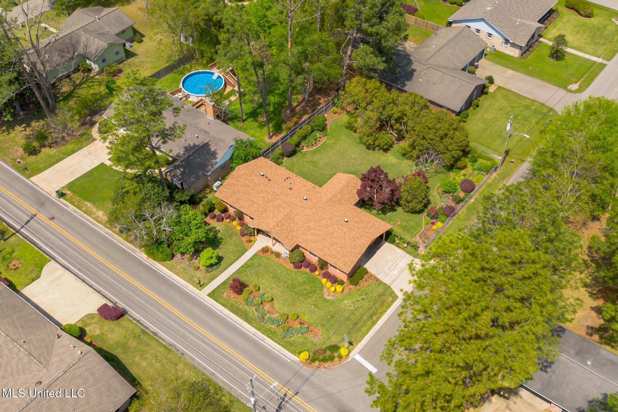 2201 Mcinnis Street, Hattiesburg, Mississippi image 8