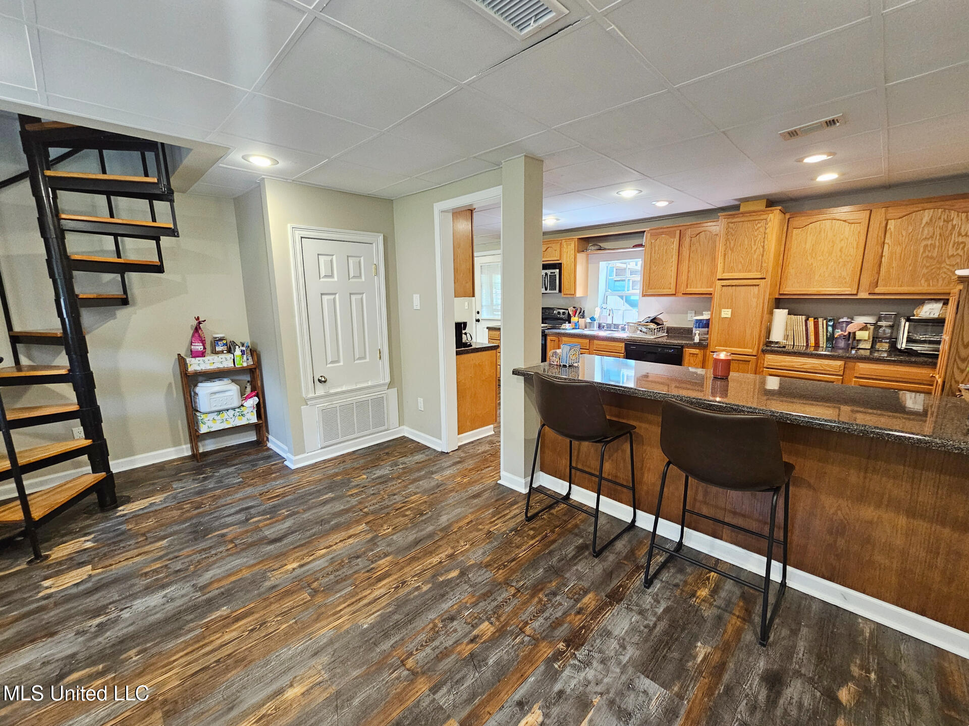 906 W Lakeshore Drive, Carriere, Mississippi image 7