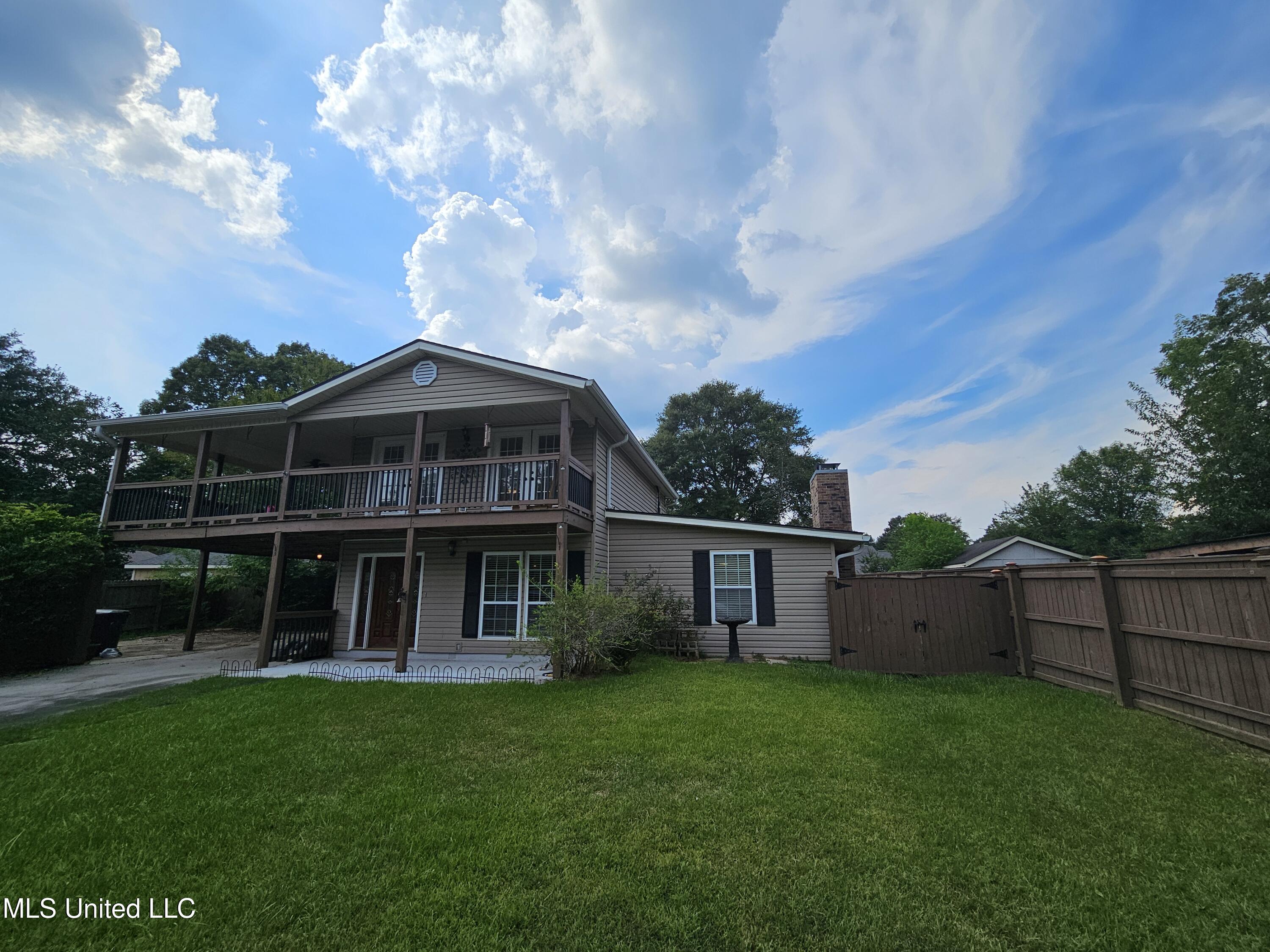 906 W Lakeshore Drive, Carriere, Mississippi image 24