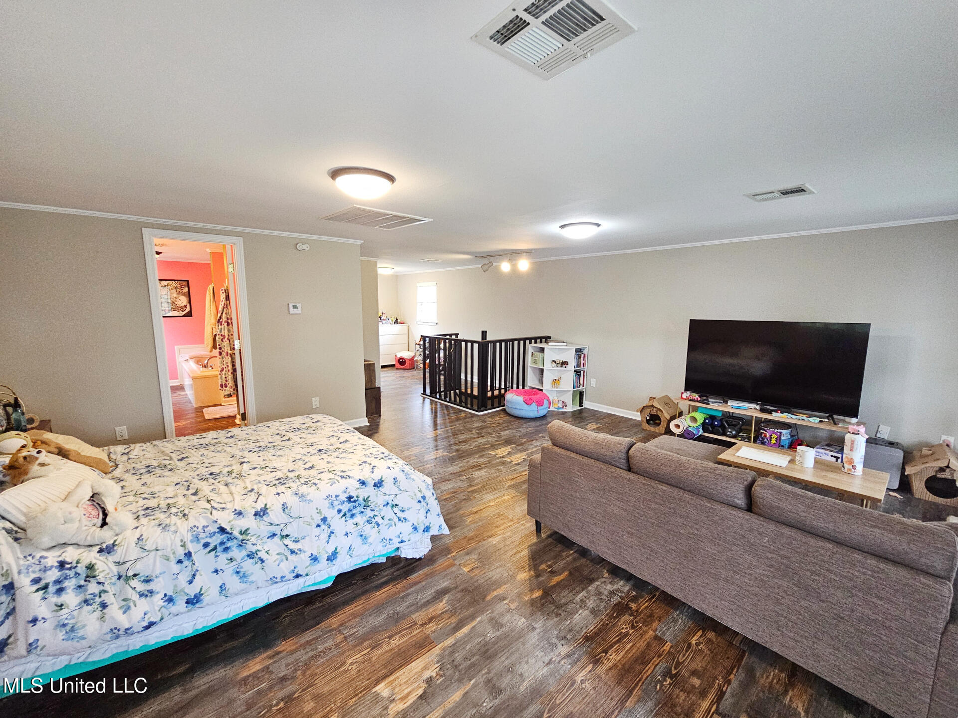 906 W Lakeshore Drive, Carriere, Mississippi image 13