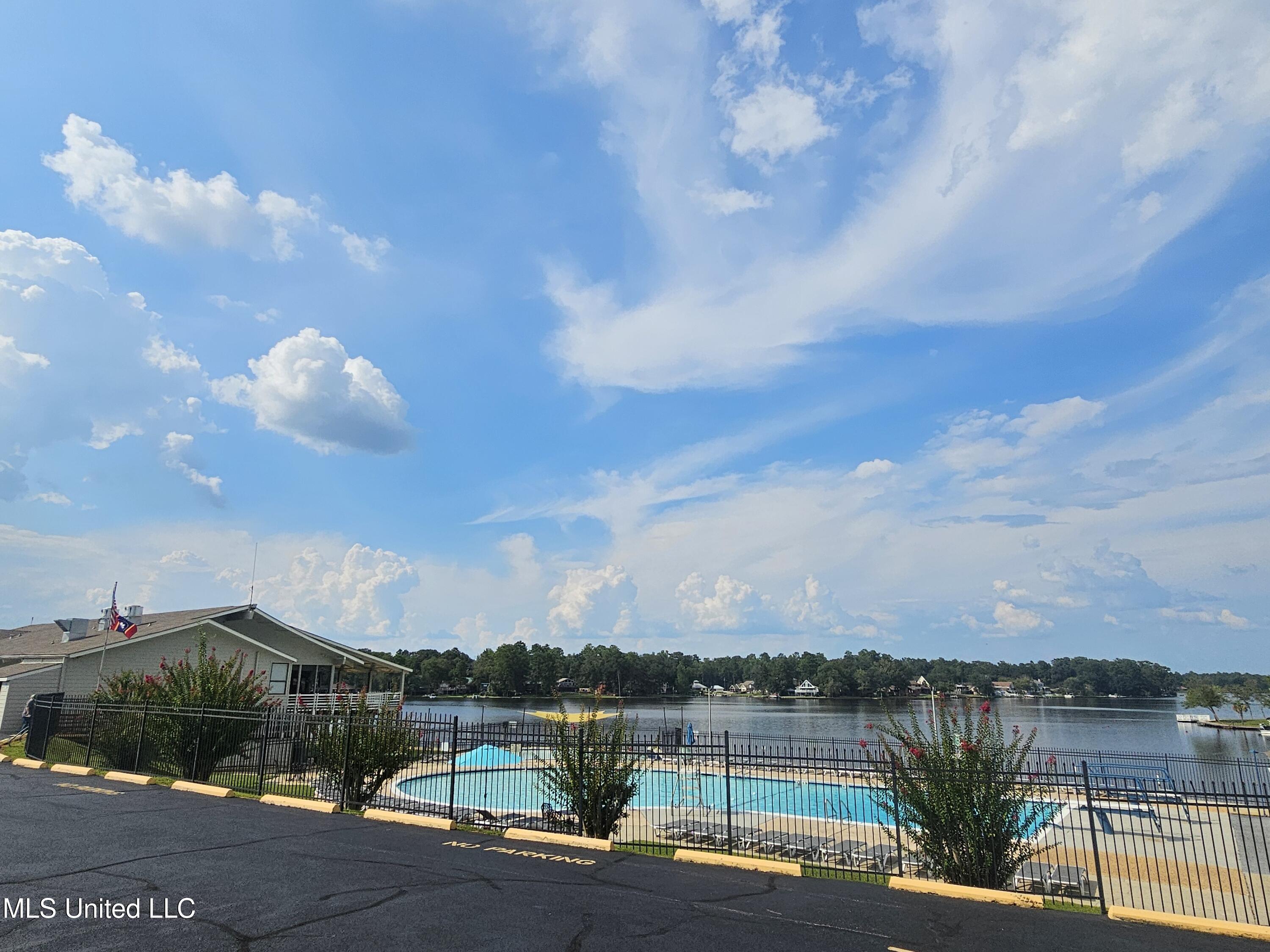906 W Lakeshore Drive, Carriere, Mississippi image 30