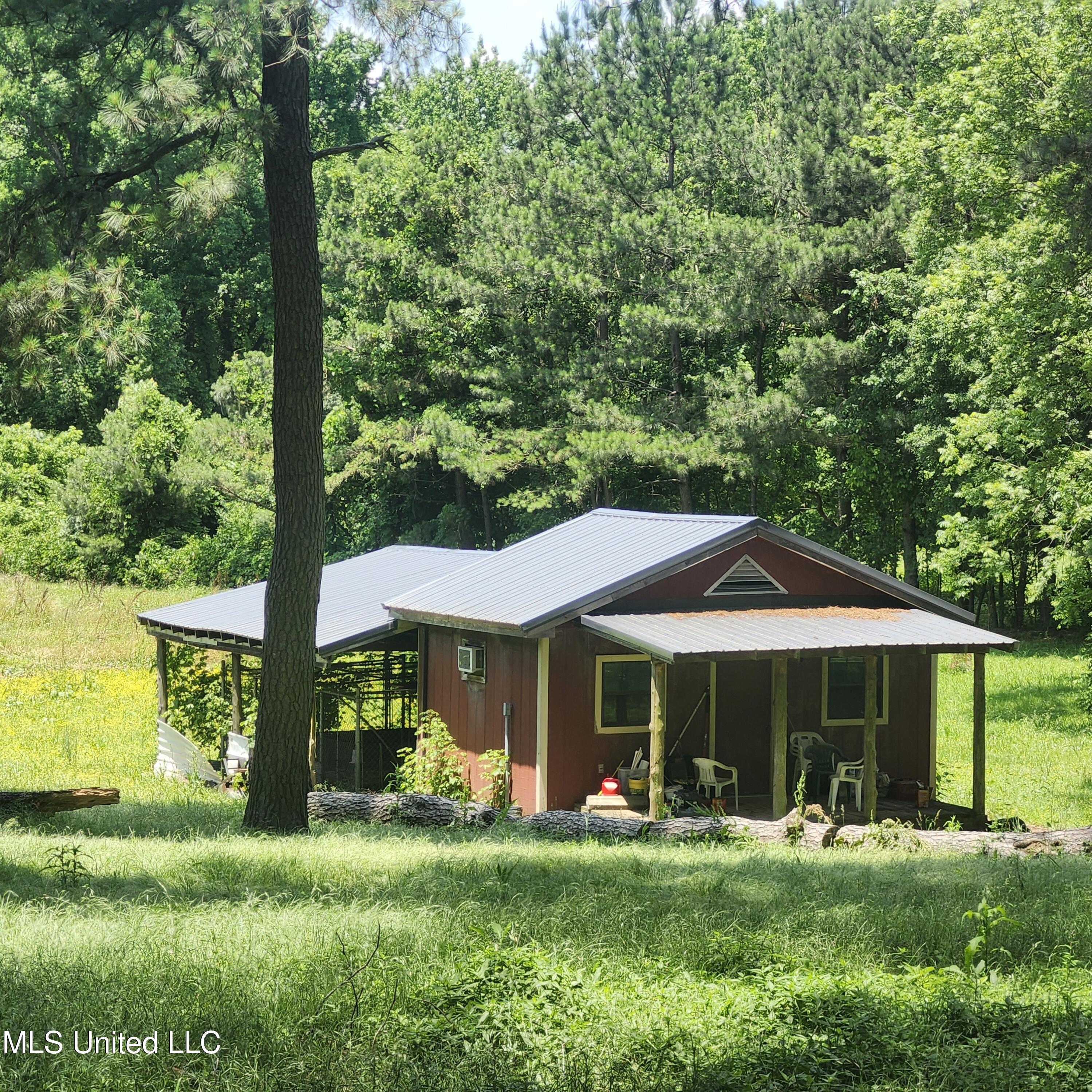 7715 Ellendale Road, Olive Branch, Mississippi image 1
