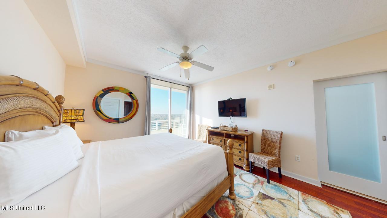 2060 Beach Boulevard #902, Biloxi, Mississippi image 10