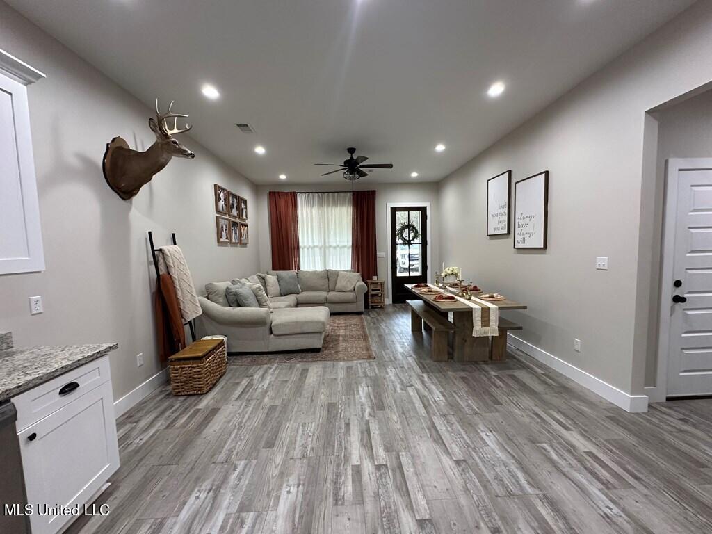 1200 Henleyfield Mcneil Road, Carriere, Mississippi image 2