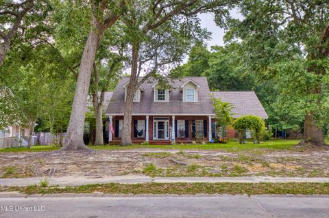 Single Family Residence in Ocean Springs MS 3422 Dijon Avenue.jpg