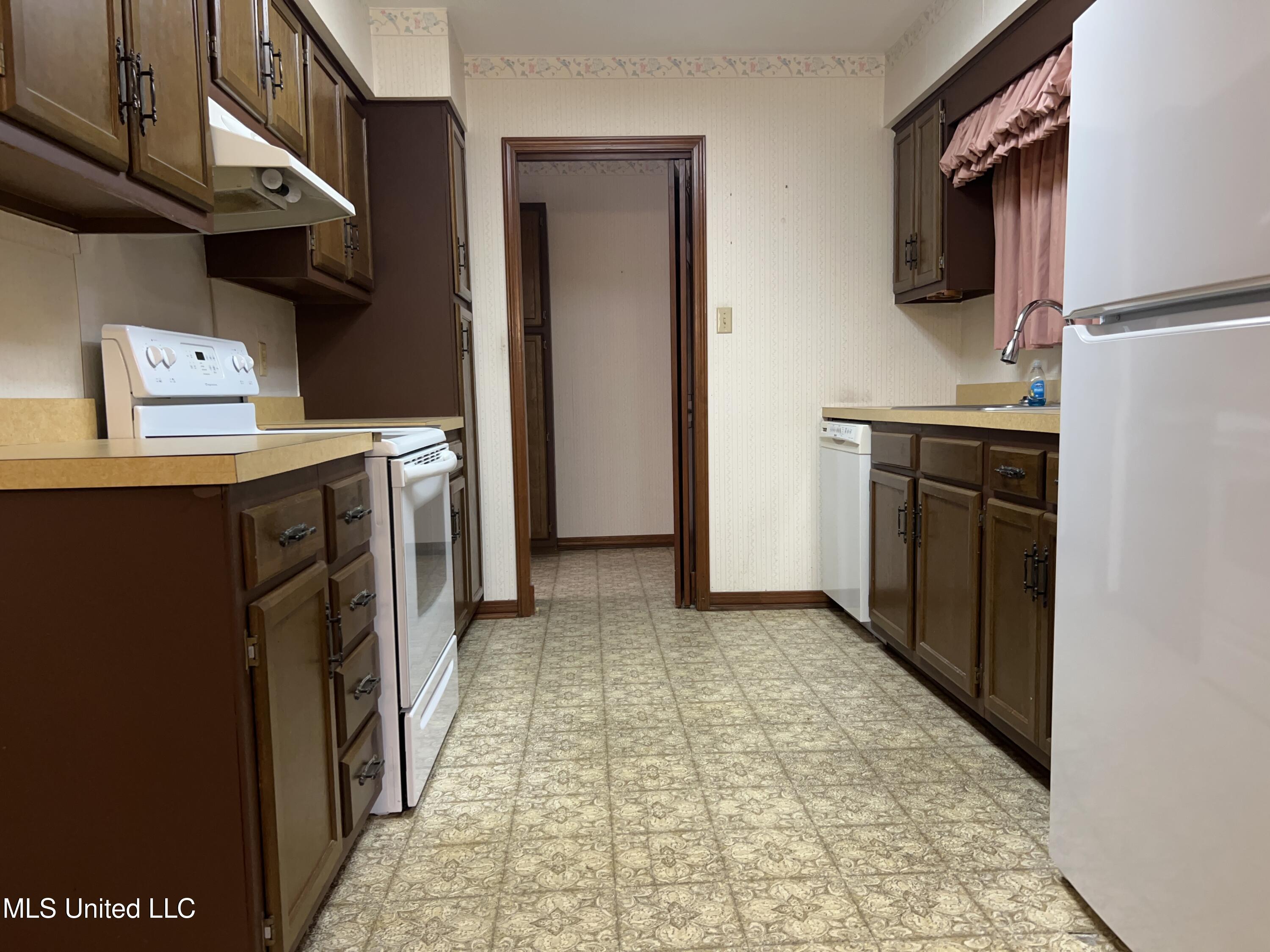 15465 N Parkwood Drive, Gulfport, Mississippi image 7