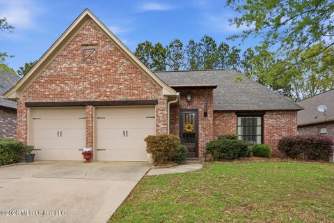 Homes For Sale - 118 Hampton Chase<br/> Madison County, Madison, MS 39110