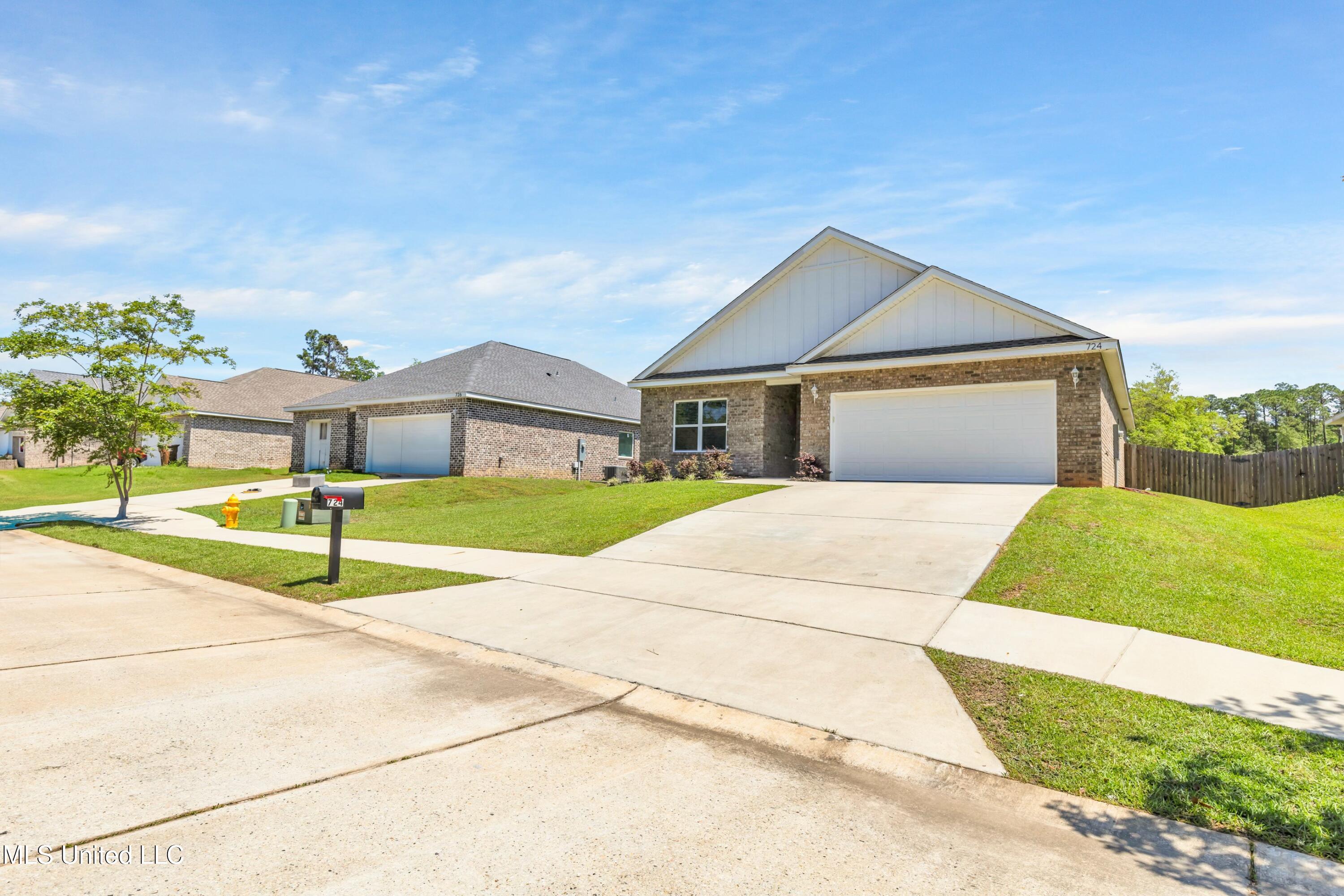 724 Waters View Drive, Biloxi, Mississippi image 3