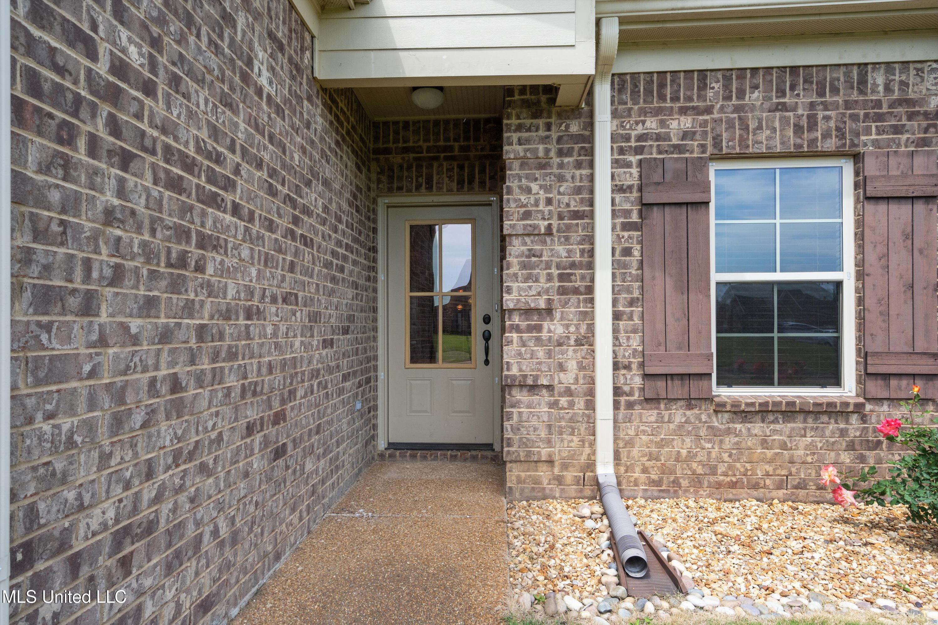 402 Robin Cove, Senatobia, Mississippi image 4