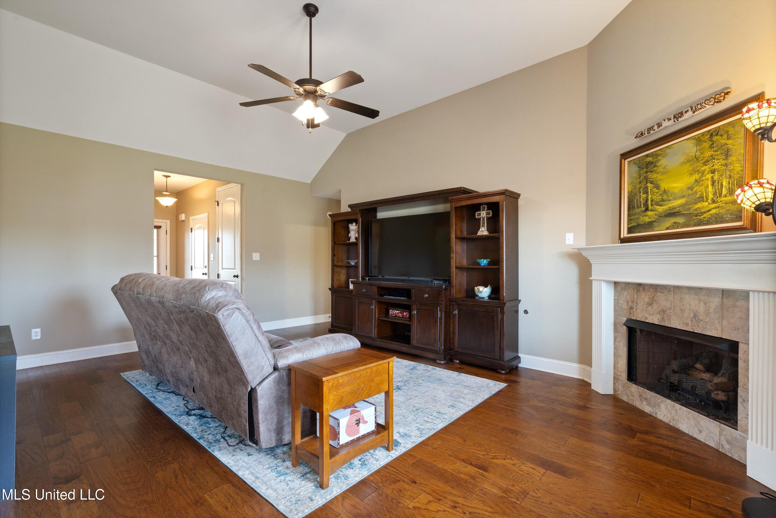 402 Robin Cove, Senatobia, Mississippi image 6