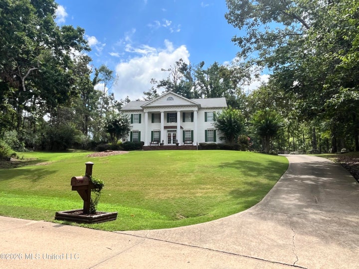 Photo 1 of 27 — 787 Shady Oaks Circle, Oxford, MS 38655
