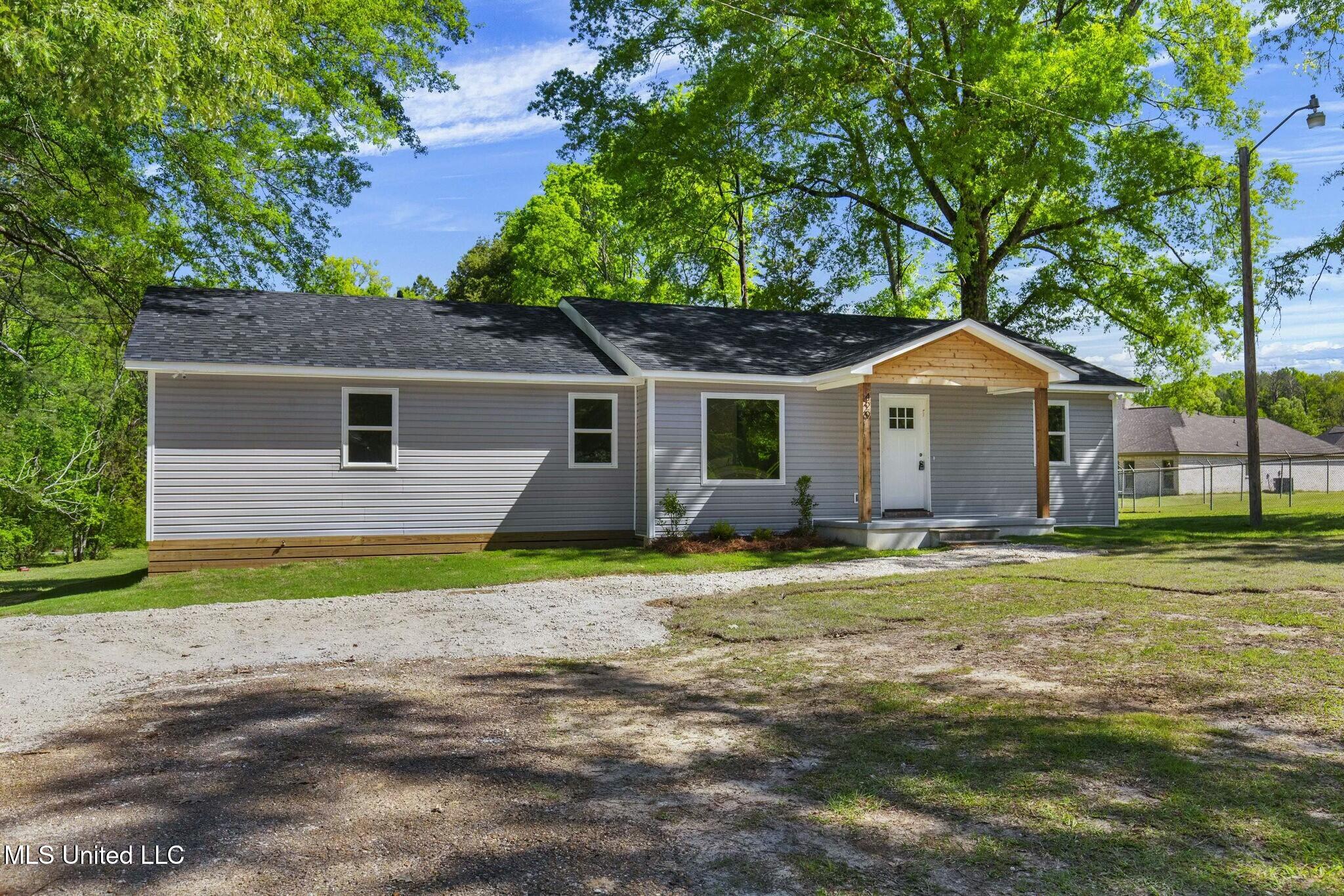 429 Old Whitfield Road, Pearl, Mississippi image 2