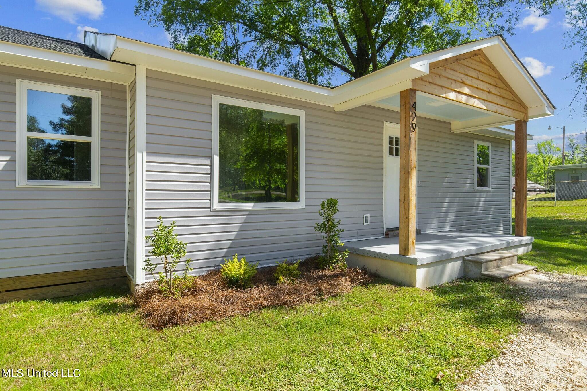 429 Old Whitfield Road, Pearl, Mississippi image 4