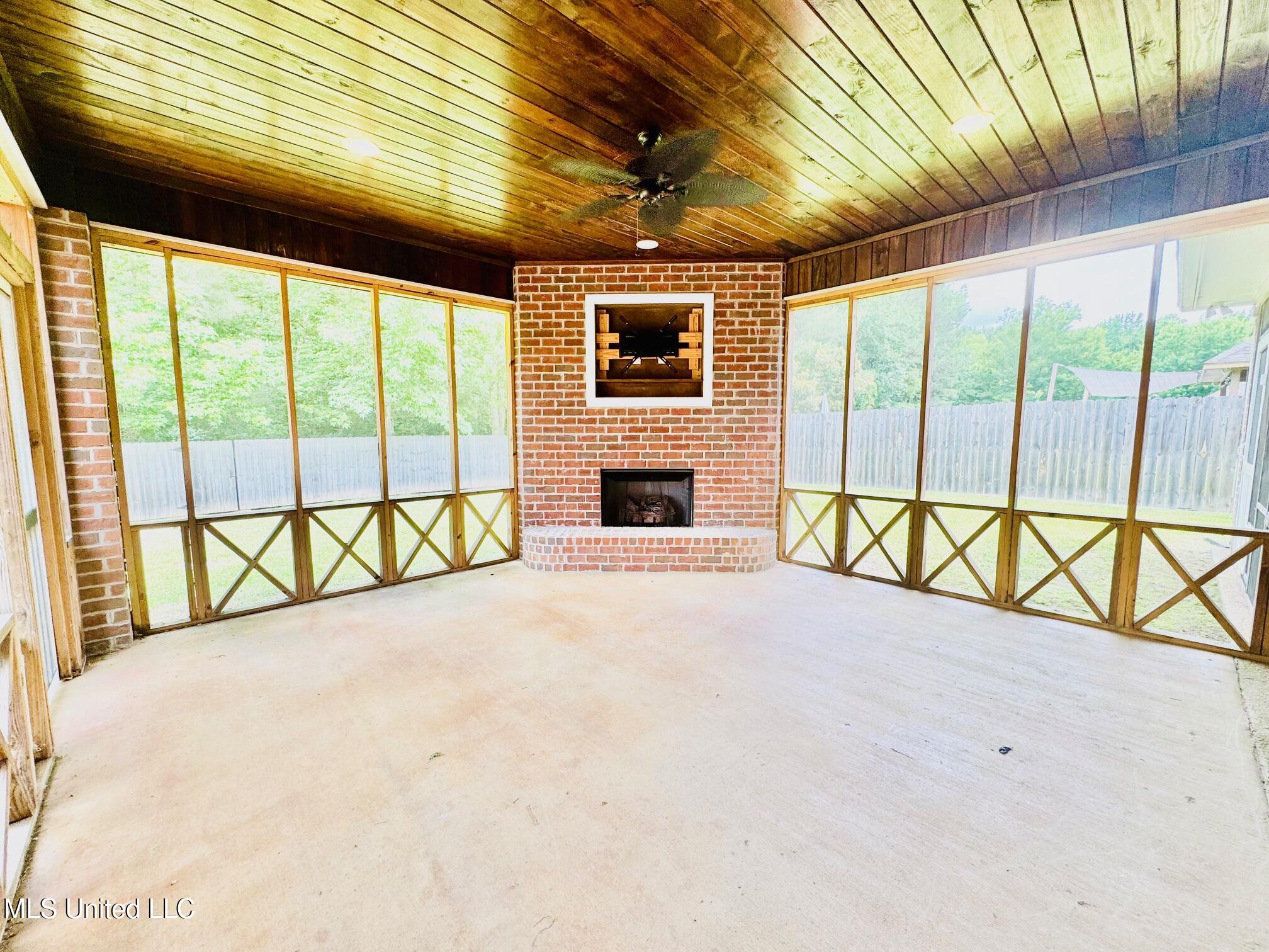 121 Butler Creek Drive, Florence, Mississippi image 2