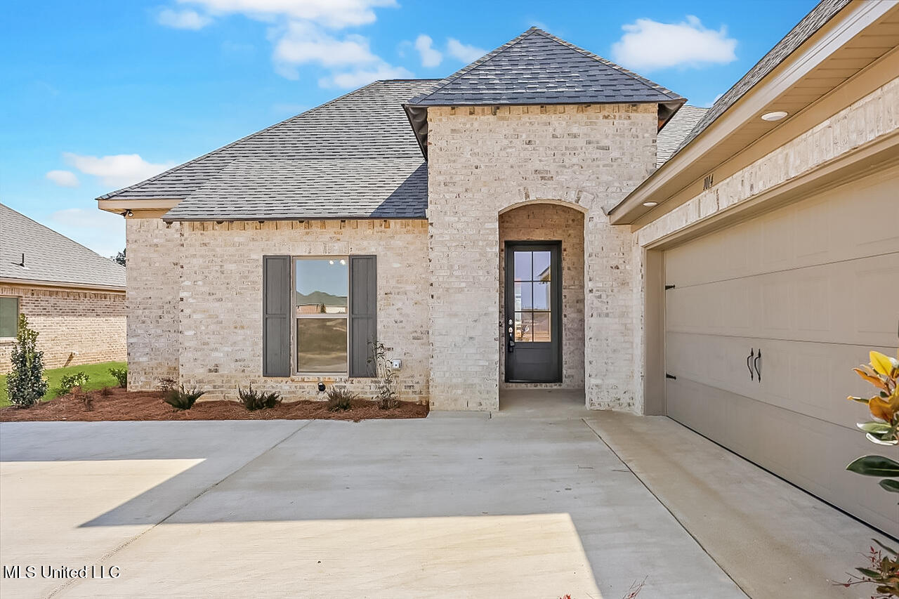 1014 Kensington Drive, Flowood, Mississippi image 3