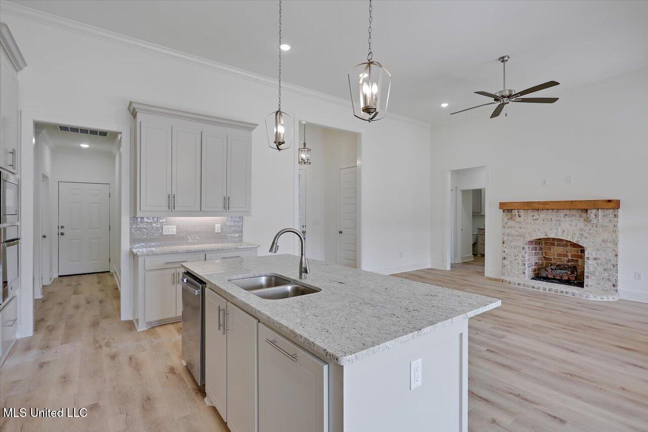 1014 Kensington Drive, Flowood, Mississippi image 13