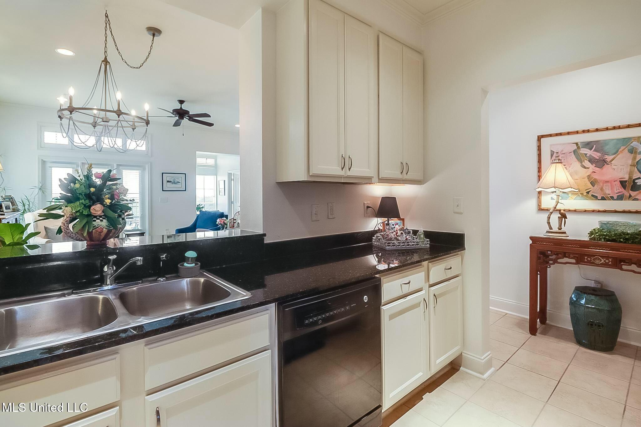 1100 W Beach Boulevard #512, Pass Christian, Mississippi image 12