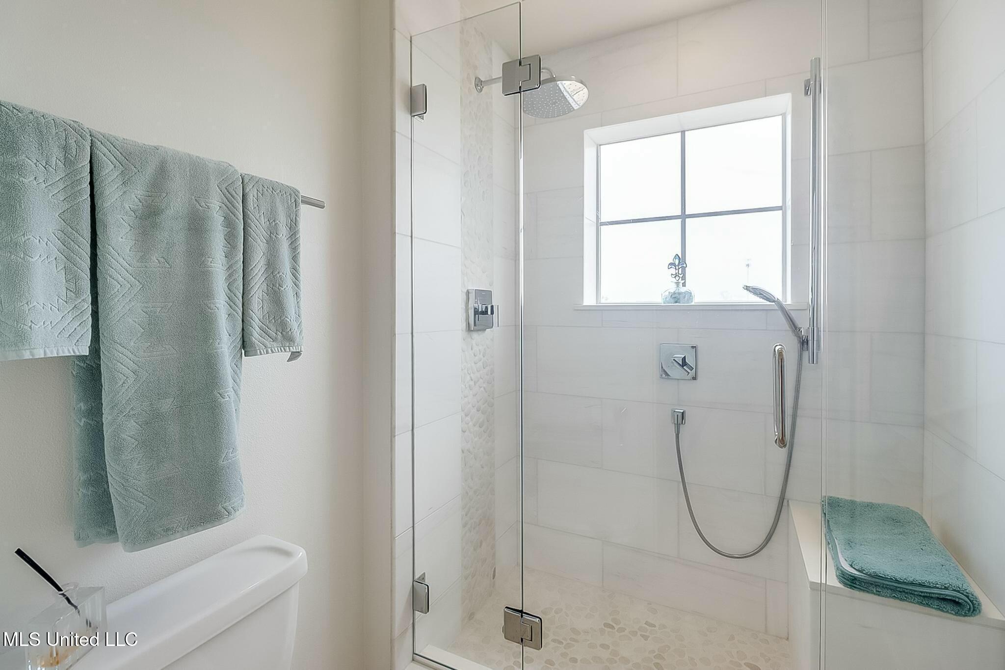 1100 W Beach Boulevard #512, Pass Christian, Mississippi image 9