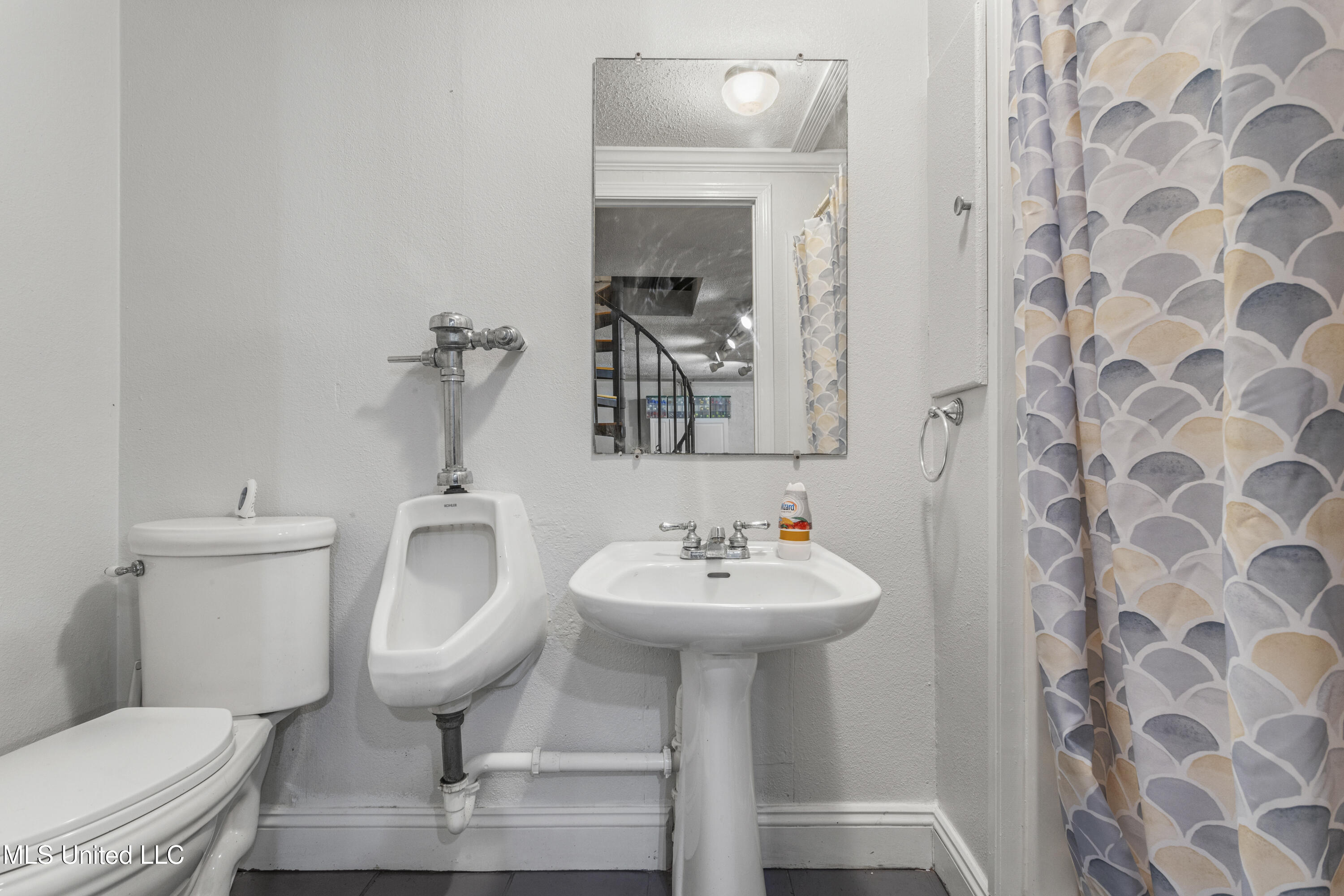 18517 George Cumbest Road, Moss Point, Mississippi image 37