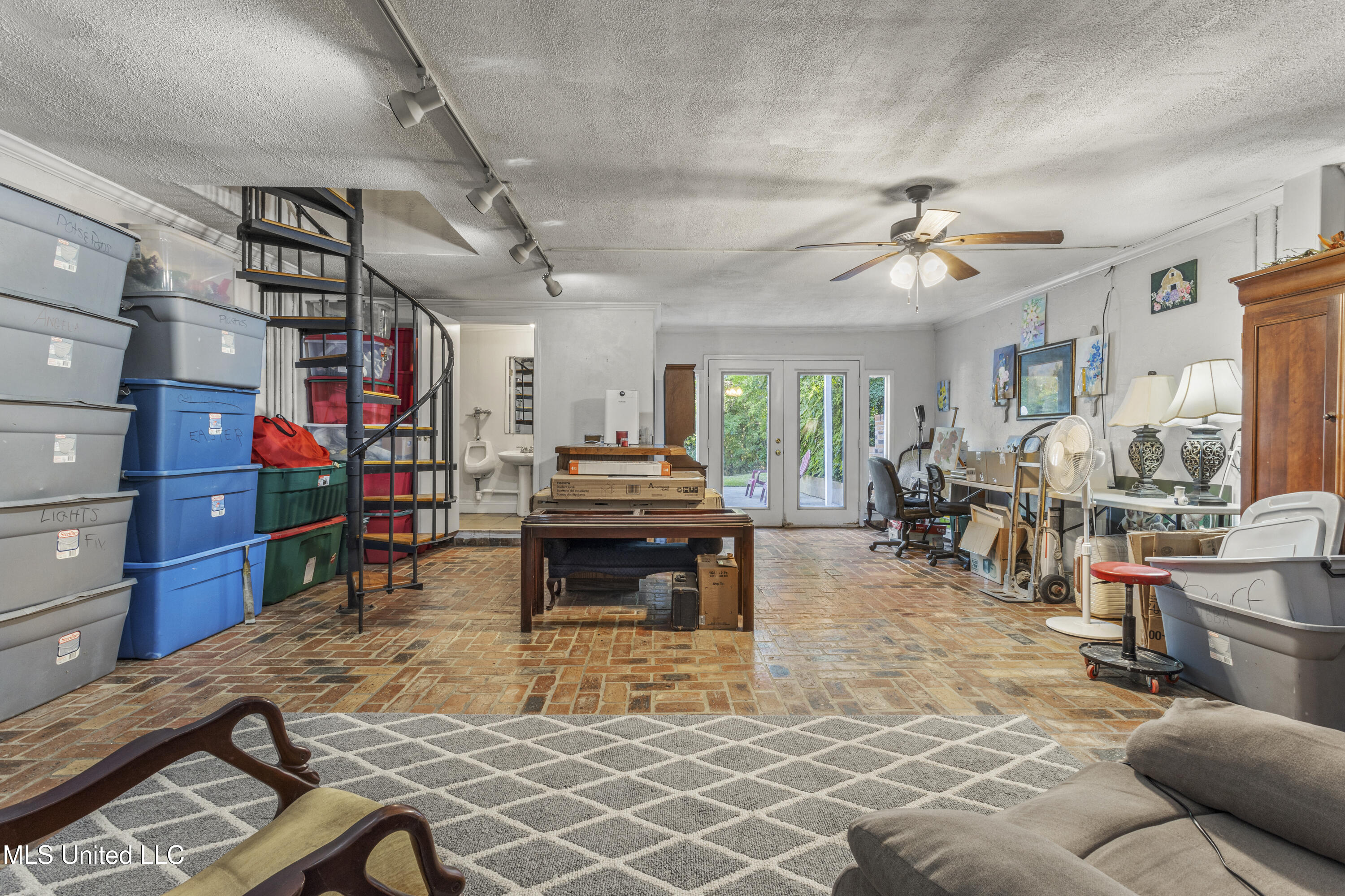 18517 George Cumbest Road, Moss Point, Mississippi image 36