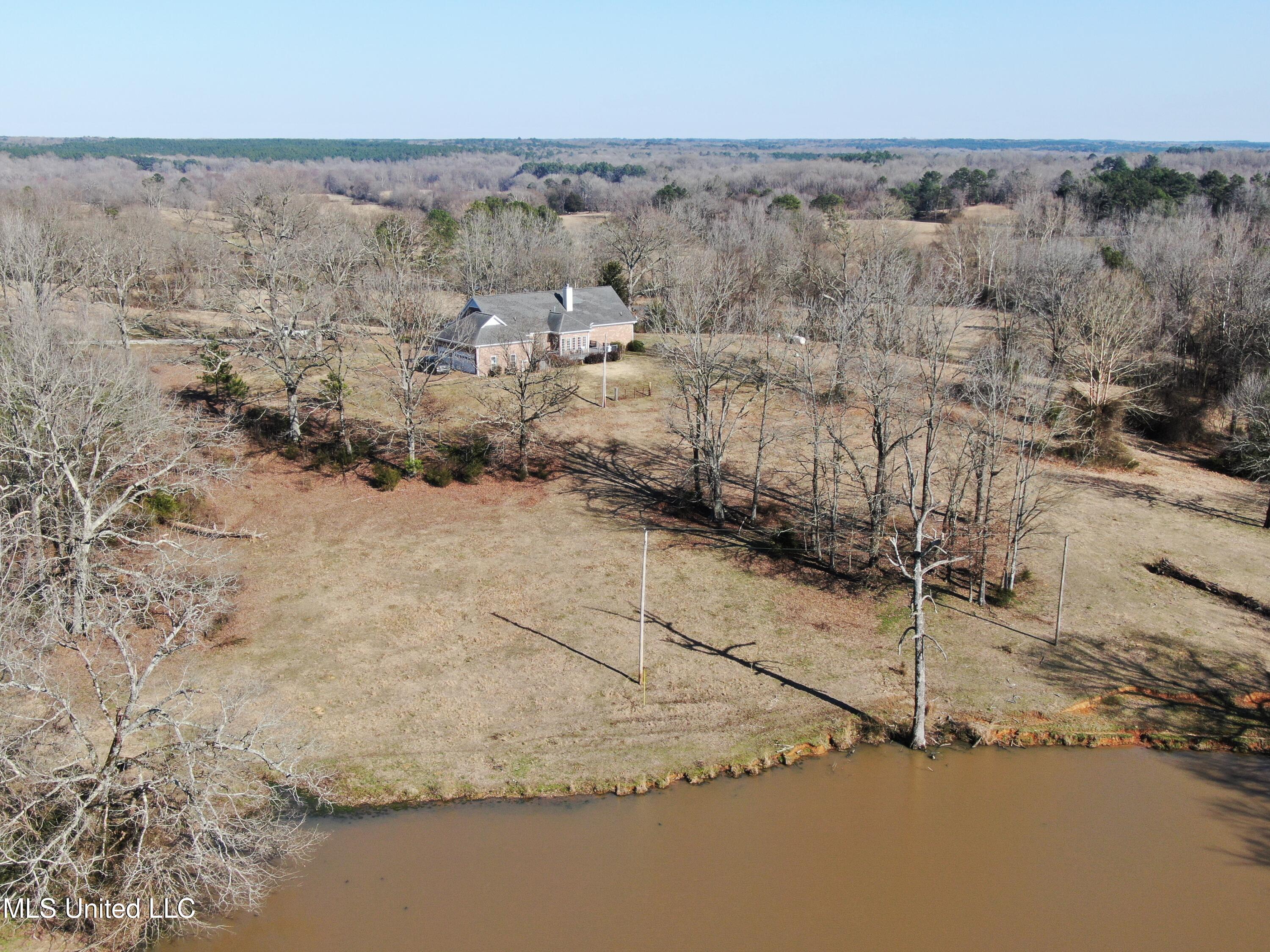 556 Thomas Road, Waterford, Mississippi image 43
