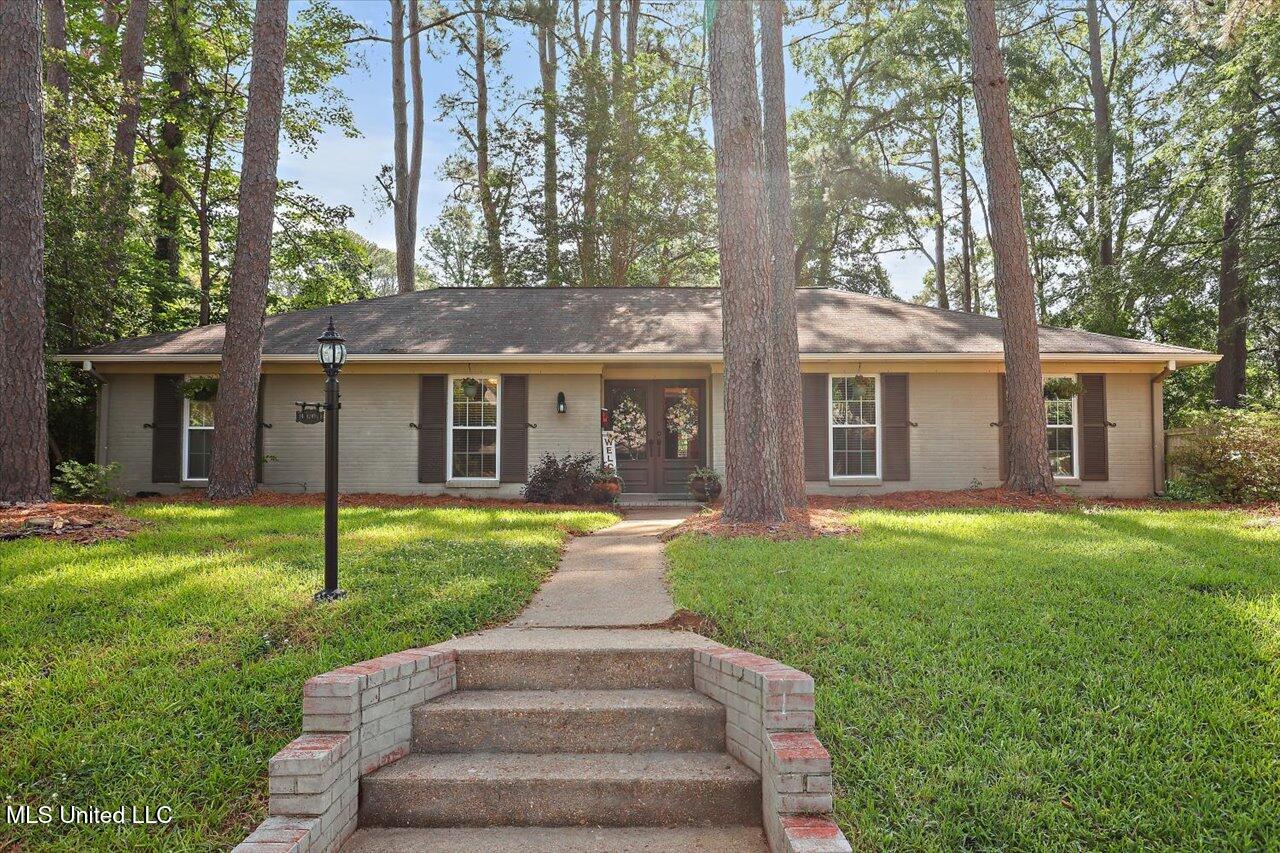 5346 Balmoral Drive, Jackson, Mississippi image 1