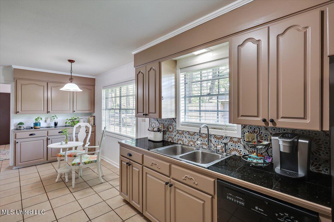 5346 Balmoral Drive, Jackson, Mississippi image 11