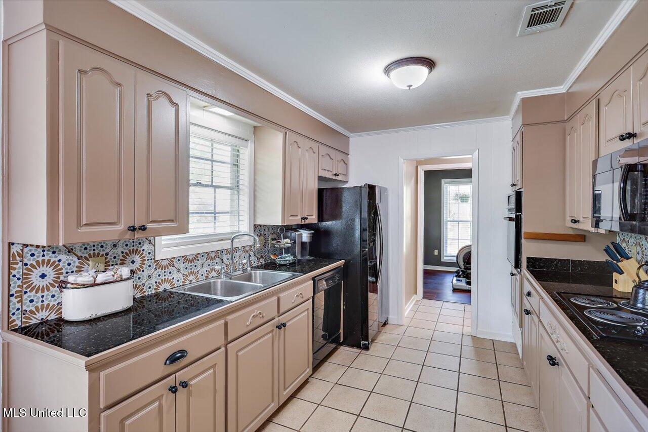5346 Balmoral Drive, Jackson, Mississippi image 9