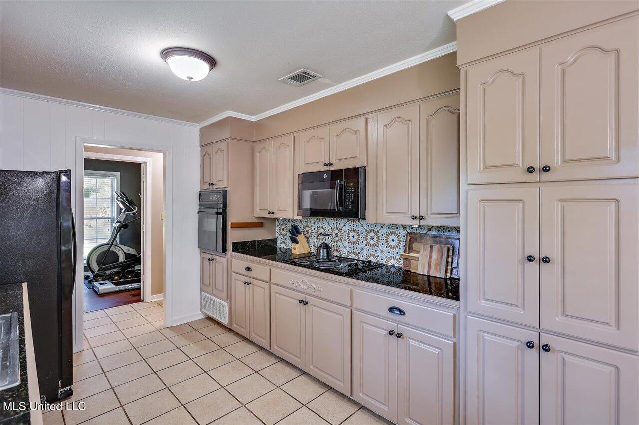 5346 Balmoral Drive, Jackson, Mississippi image 10