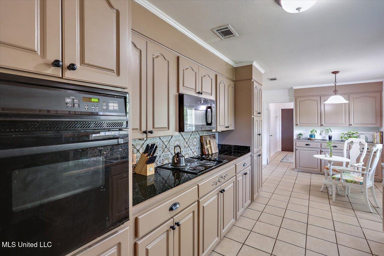 5346 Balmoral Drive, Jackson, Mississippi image 12