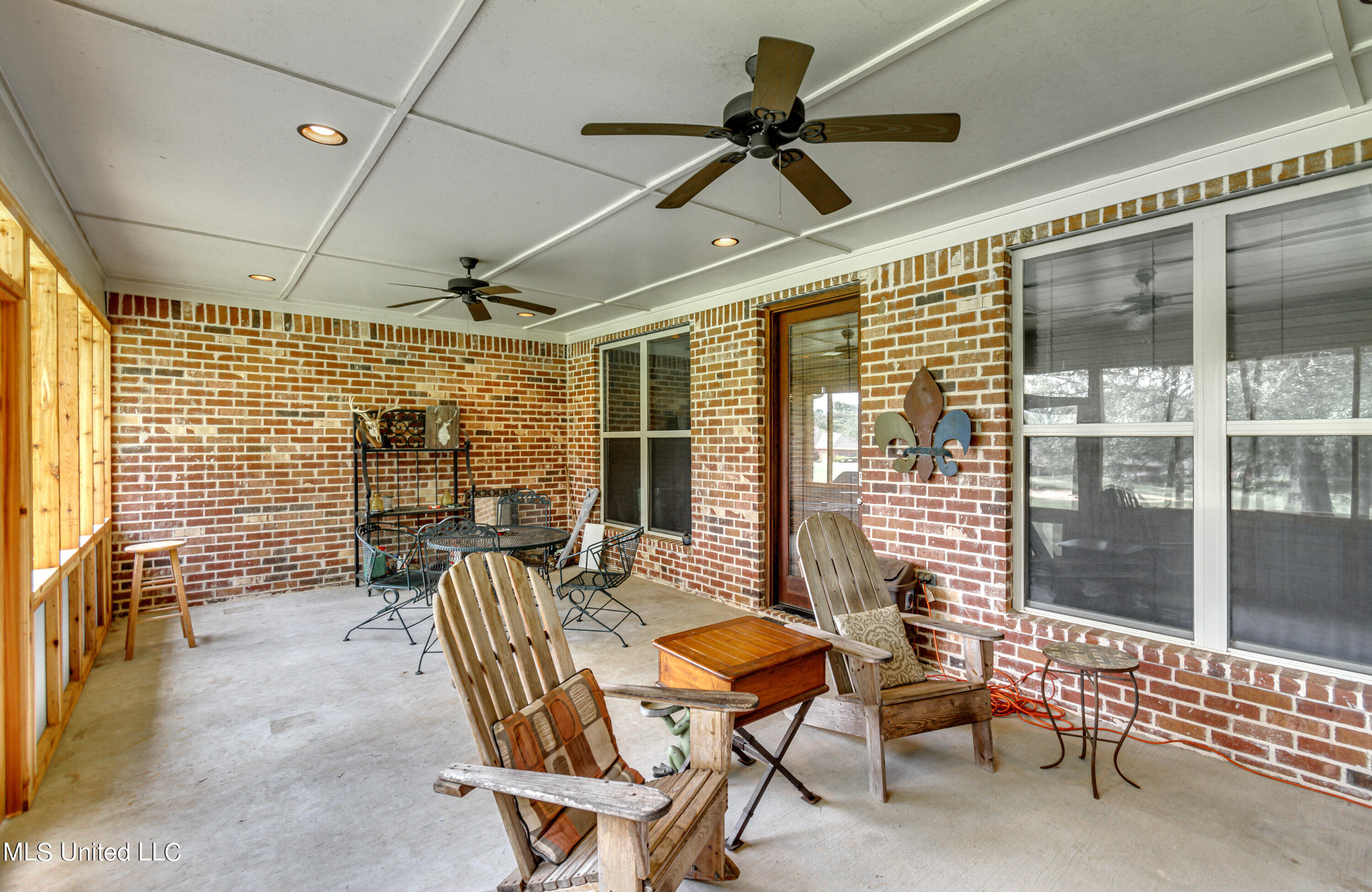 Canton, Mississippi 39046, United States, 4 Bedrooms Bedrooms, ,2 BathroomsBathrooms,Residential,Pending,56507