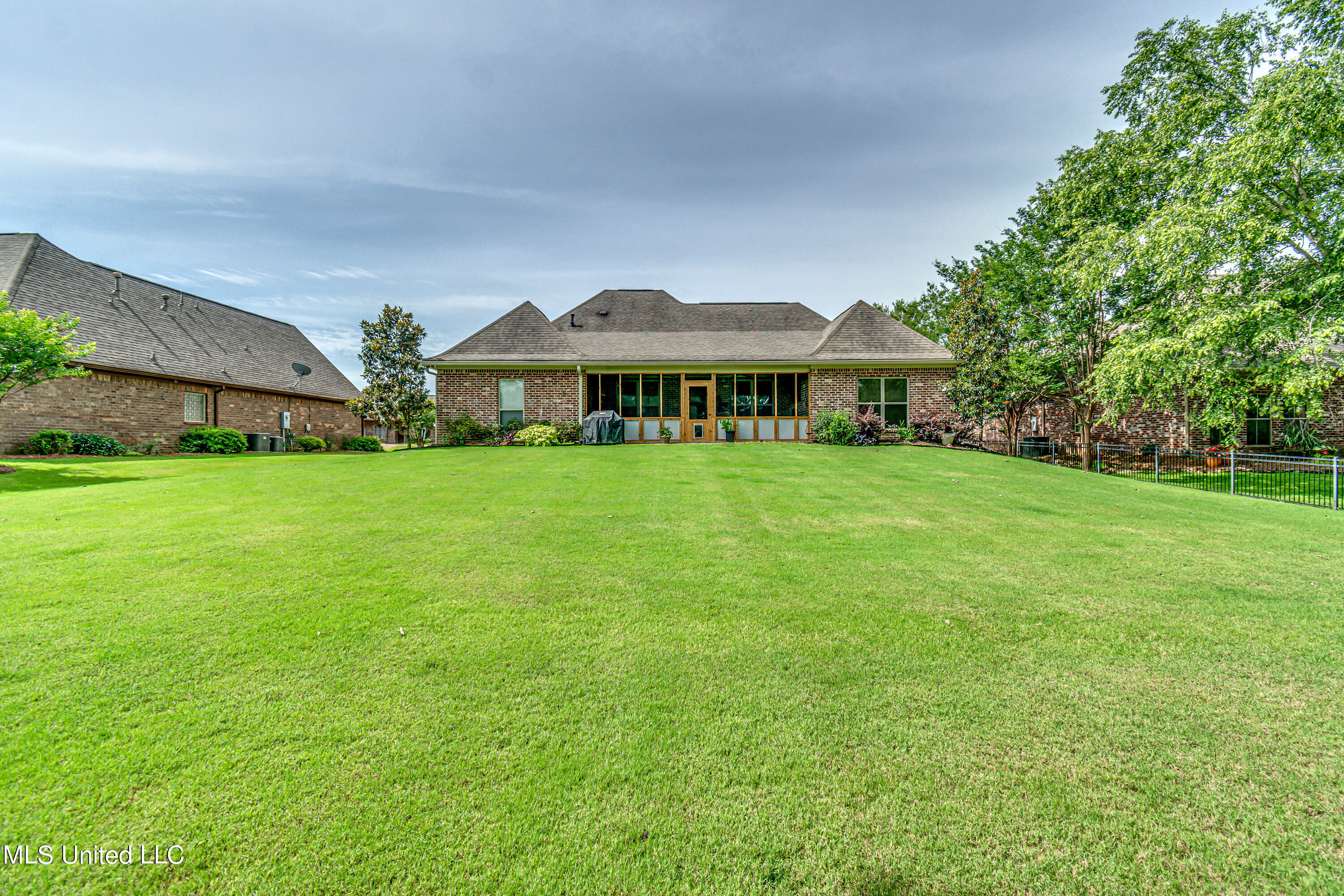 Canton, Mississippi 39046, United States, 4 Bedrooms Bedrooms, ,2 BathroomsBathrooms,Residential,Pending,56507