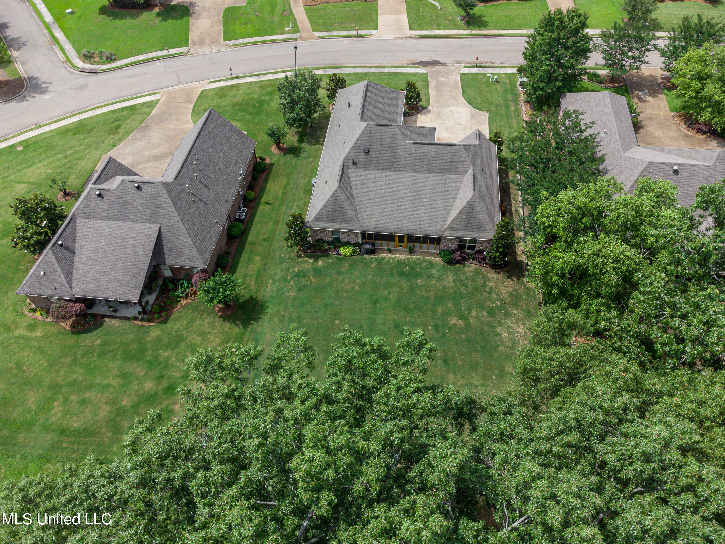 Canton, Mississippi 39046, United States, 4 Bedrooms Bedrooms, ,2 BathroomsBathrooms,Residential,Pending,56507